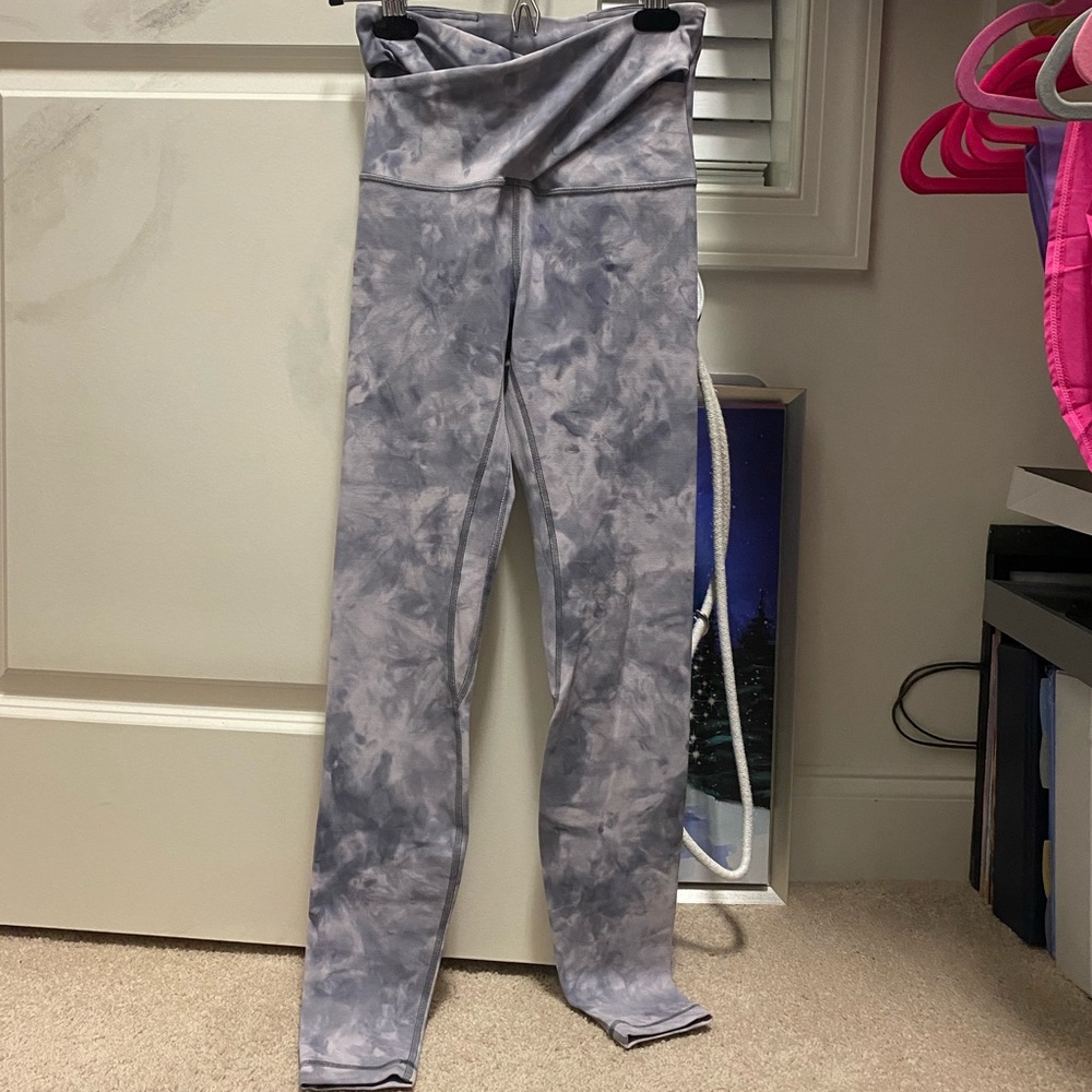 Lululemon Twist Waist Diamond Dye Leggings